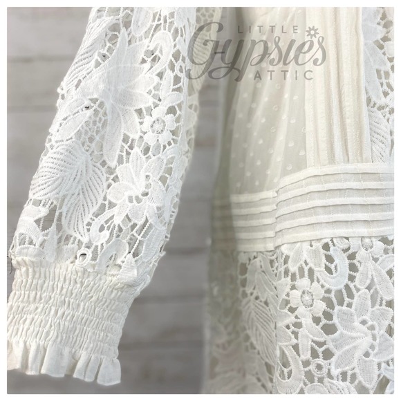 POL Romance in Lovely Lace Dress - Picture 11 of 12